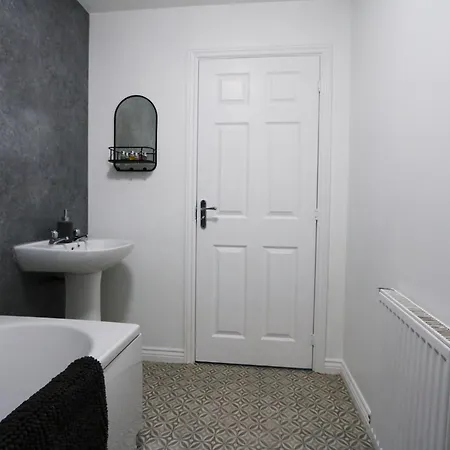 Hillwood Court By Horizon Holiday home Thornaby on Tees